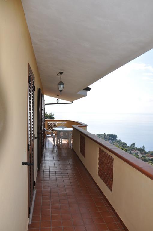 Bella Vista *